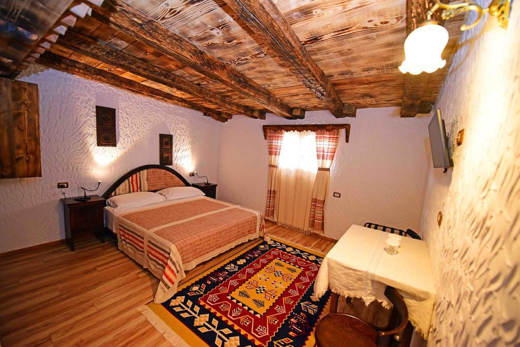 Tradita Hotel