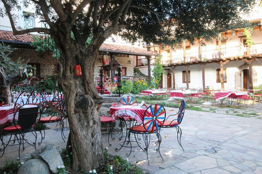 Tradita Hotel 4*